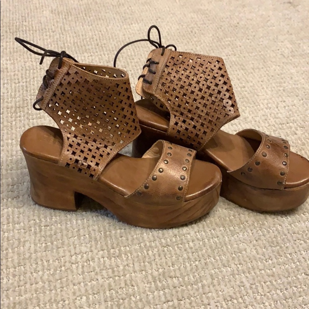 Brand new without tags Bed Stu wooden wedge size 8